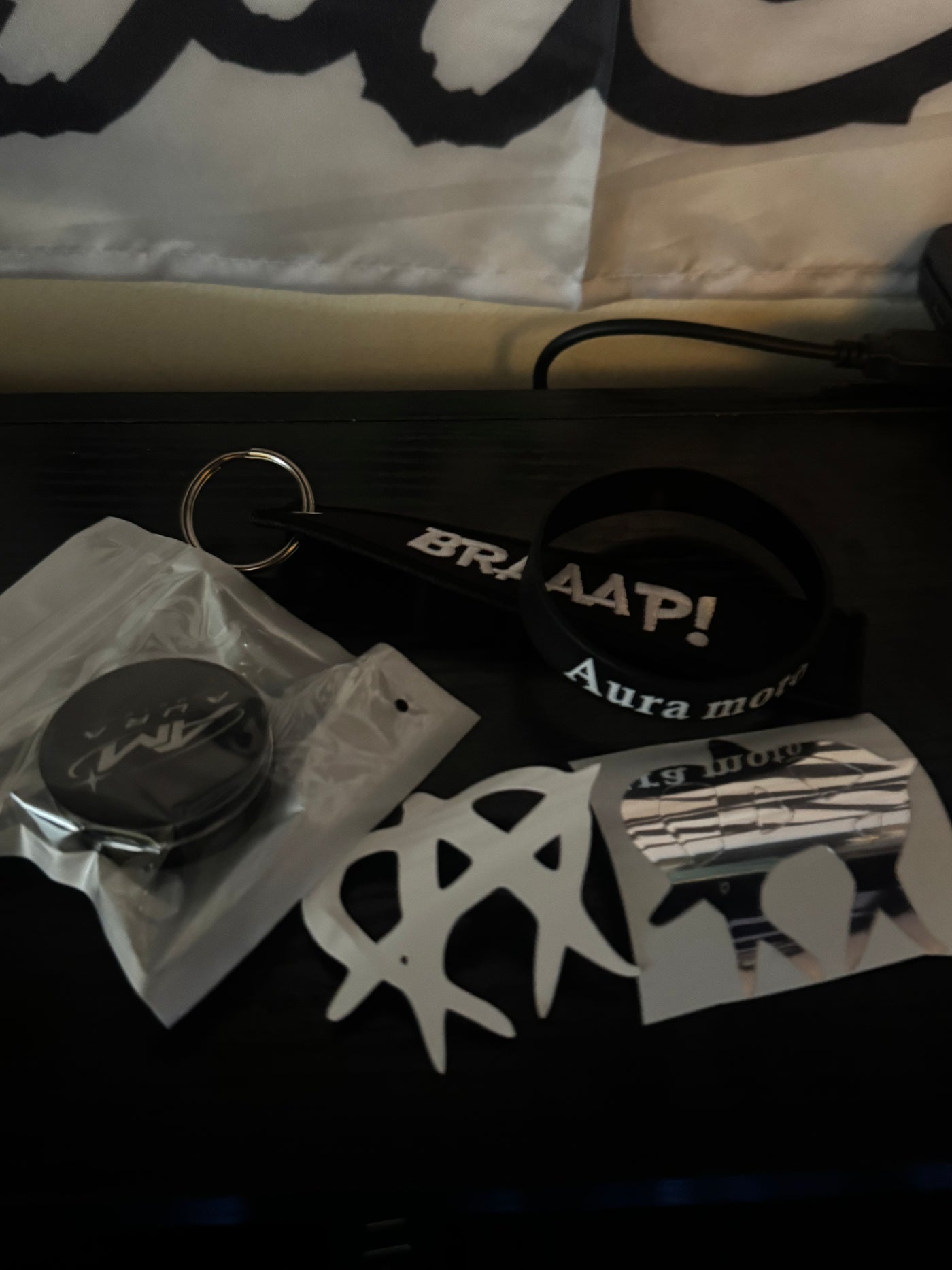 Auramoto accessories pack